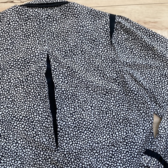 Jordan Petite Womens Size 8 Black & White Blouse - Picture 8 of 9